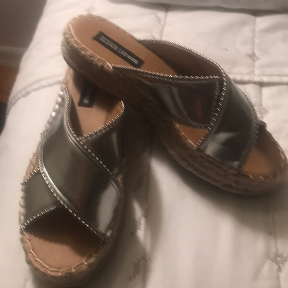 Shoes - Picture 4 of 5